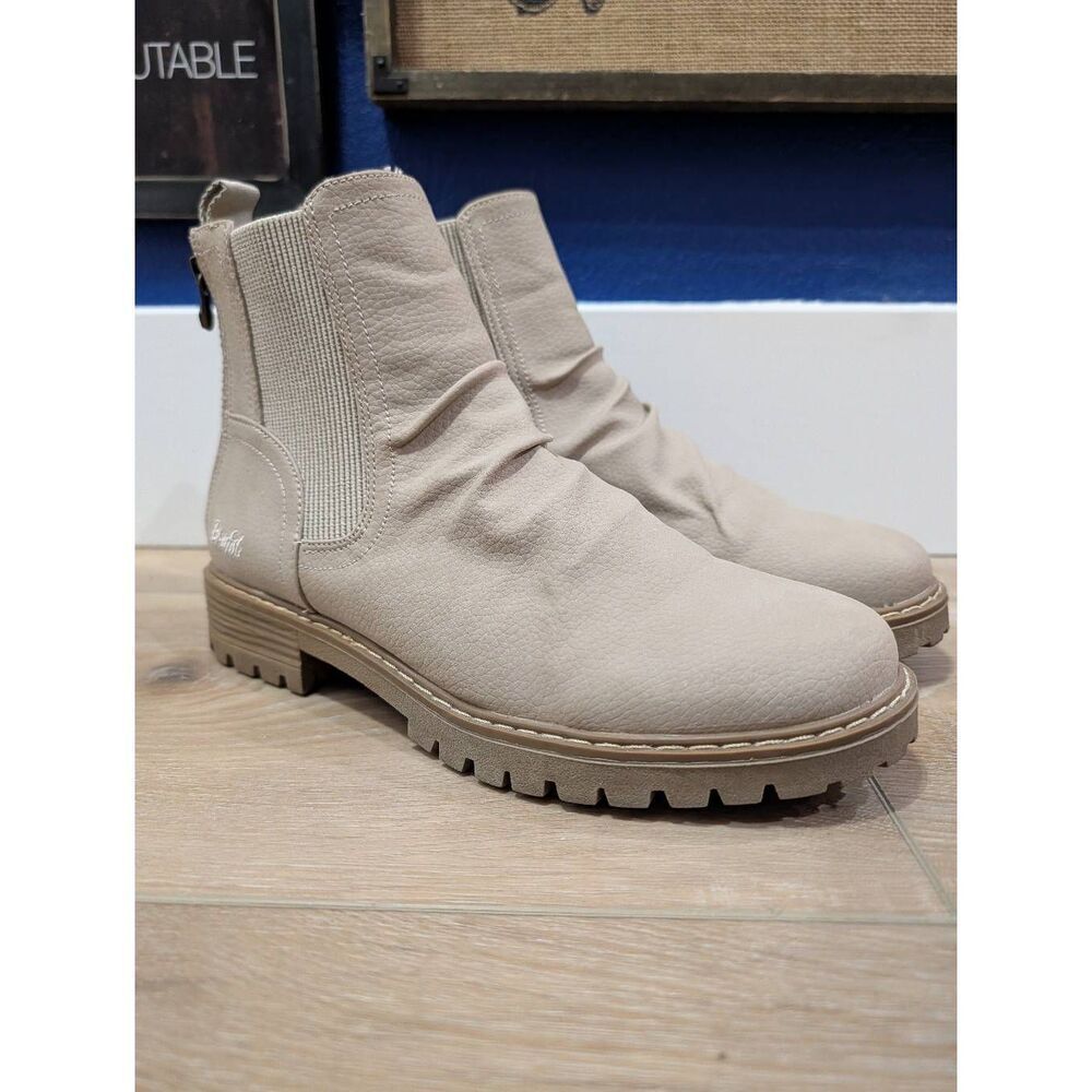 Blowfish Malibu Redsen-2 Chelsea Boots Cloud Beige Size 10 EUC